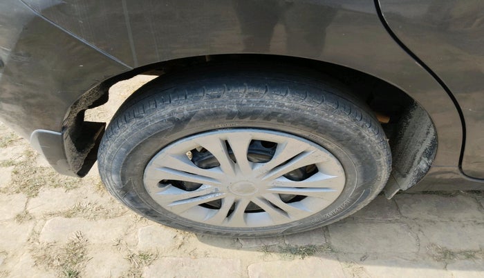 2017 Maruti Baleno DELTA PETROL 1.2, Petrol, Manual, 1,44,520 km, tyre