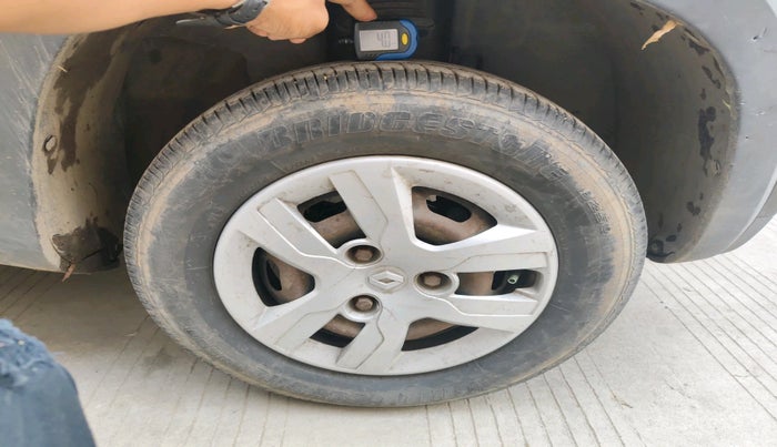 2016 Renault Kwid RXL, CNG, Manual, 89,962 km, tyre