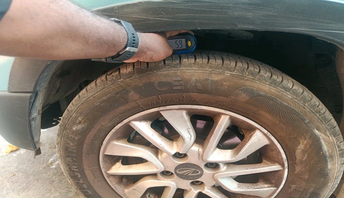 2016 Mahindra Kuv100 K8 D 5 STR, Diesel, Manual, 1,17,111 km, tyre