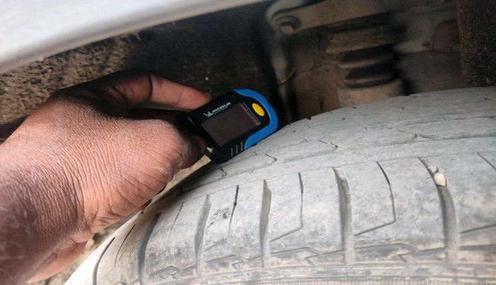 2023 Hyundai ALCAZAR PLATINUM(O) 7STR 1.5 AT, Diesel, Automatic, 34,799 km, tyre