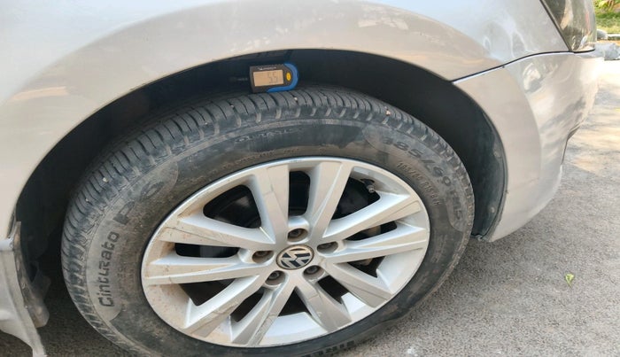 2013 Volkswagen Polo HIGHLINE1.2L, Petrol, Manual, 78,833 km, tyre