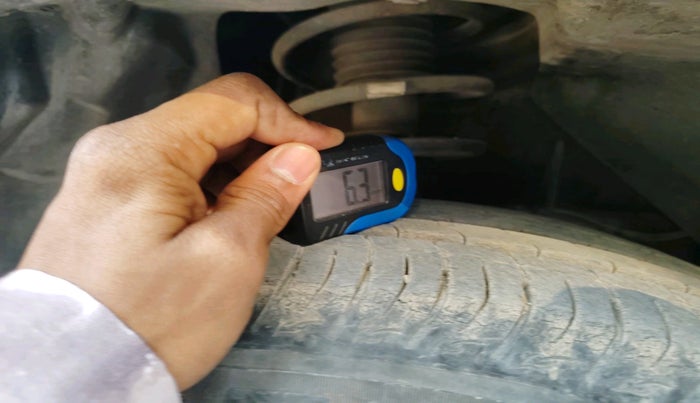 2022 Maruti BREZZA ZXI + SMART HYBRID DUAL TONE, Petrol, Manual, 15,613 km, tyre