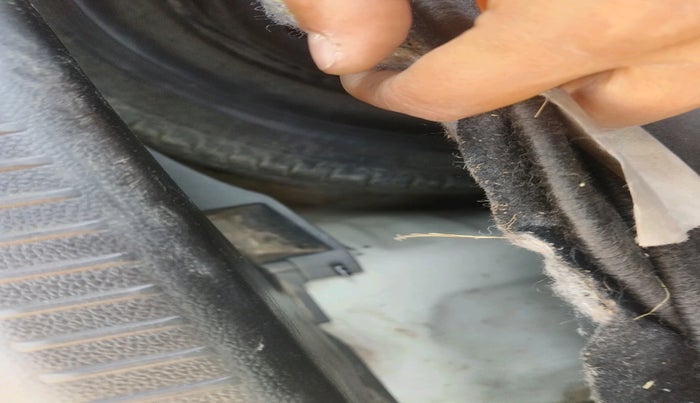 2018 Maruti Swift VXI, Petrol, Manual, 61,143 km, tyre