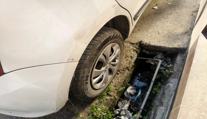 2018 Maruti Swift VXI, Petrol, Manual, 61,143 km, tyre