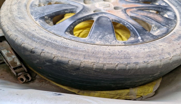 2017 Maruti Baleno ALPHA PETROL 1.2, Petrol, Manual, 94,476 km, tyre