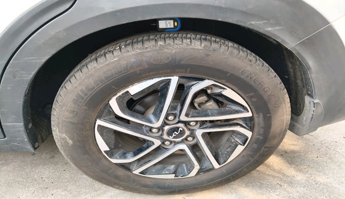 2023 KIA CARENS LUXURY PLUS 1.5 DIESEL AT 7 STR, Diesel, Automatic, 56,245 km, tyre