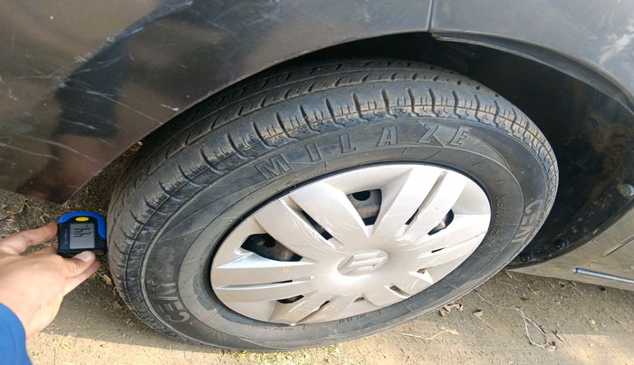 2017 Maruti Alto 800 LXI, Petrol, Manual, 27,269 km, tyre