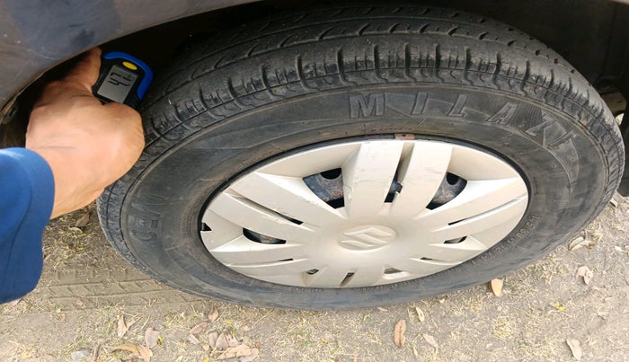 2017 Maruti Alto 800 LXI, Petrol, Manual, 27,269 km, tyre