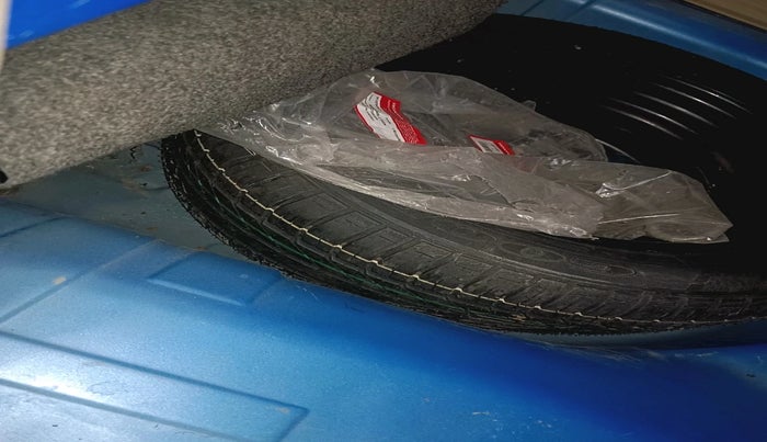 2012 Honda Brio S(O) MT, Petrol, Manual, 12,144 km, tyre