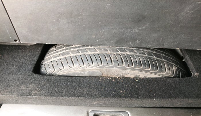 2023 Maruti New Wagon-R LXI CNG 1.0, CNG, Manual, 42,954 km, tyre