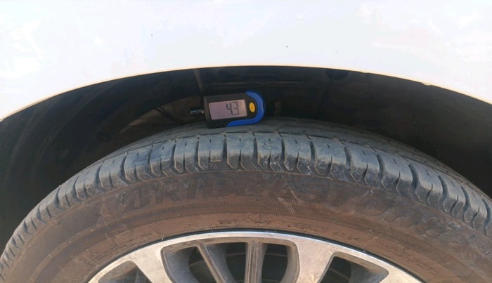 2024 Maruti Ertiga ZXi (O), Petrol, Manual, 16,042 km, tyre