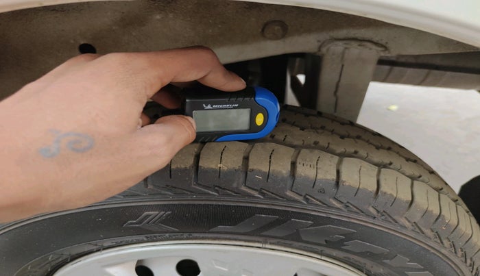 2025 Maruti Eeco 5 Str Ac CNG (O) , CNG, Manual, 464 km, tyre