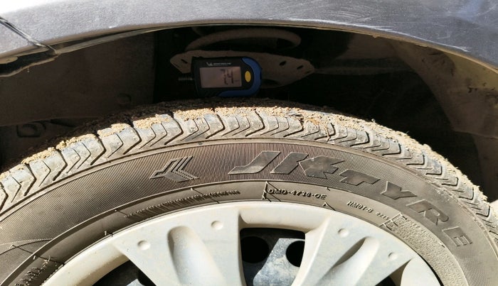 2013 Honda Brio S MT, Petrol, Manual, 61,896 km, tyre