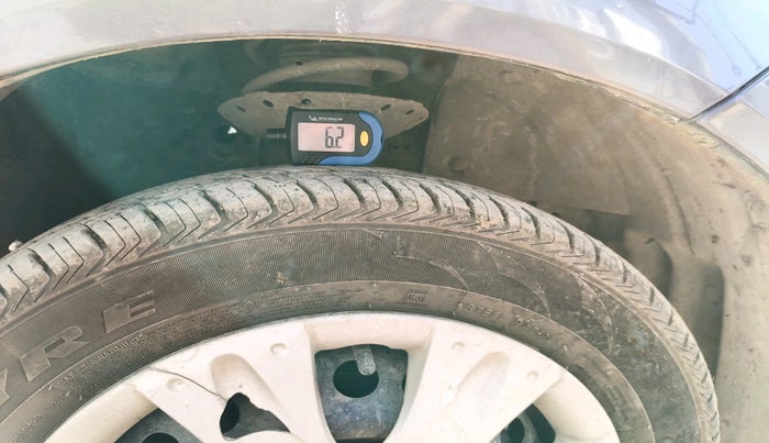 2013 Honda Brio S MT, Petrol, Manual, 61,896 km, tyre