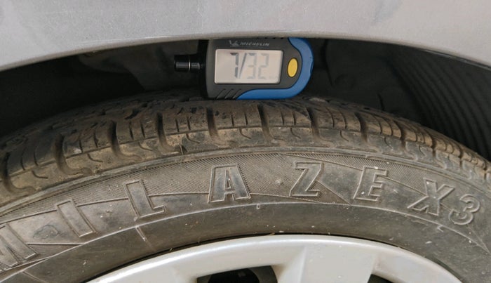 2013 Hyundai Eon MAGNA +, Petrol, Manual, 59,244 km, tyre