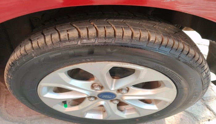 2017 Ford New Figo TITANIUM 1.2 PETROL MT, Petrol, Manual, 39,249 km, tyre