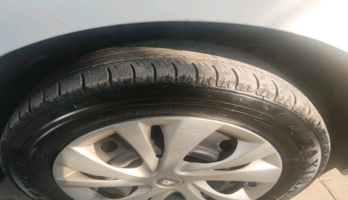 2017 Tata Tiago XT (O) PETROL, Petrol, Manual, 1,31,922 km, tyre