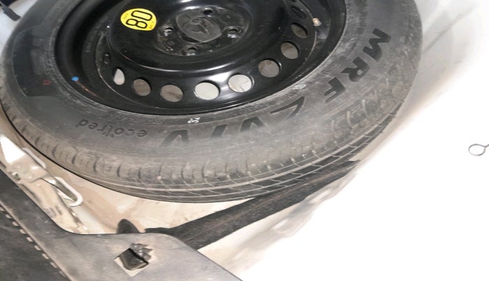 2021 Maruti Baleno ZETA PETROL 1.2, Petrol, Manual, 48,050 km, tyre