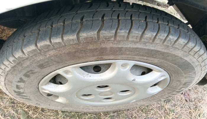 2015 Maruti Alto 800 VXI, Petrol, Manual, 56,251 km, tyre