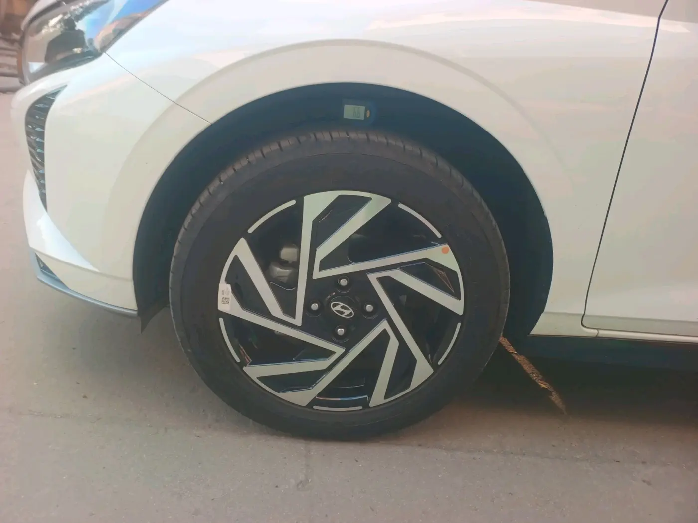 2025 Hyundai NEW I20 ASTA (O) 1.2 IVT, Petrol, Automatic, 2,575 km, tyre