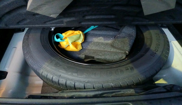 2020 KIA SELTOS GTX PLUS AT 1.5 DIESEL, Diesel, Automatic, 1,34,144 km, tyre