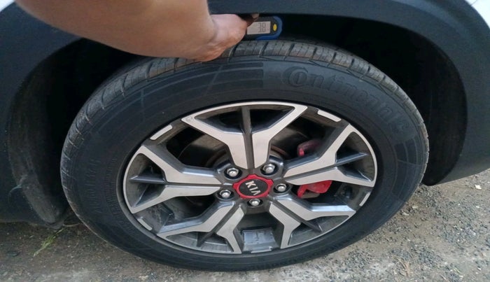 2020 KIA SELTOS GTX PLUS AT 1.5 DIESEL, Diesel, Automatic, 1,34,144 km, tyre