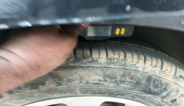 2012 Ford Figo TITANIUM 1.4 DIESEL, Diesel, Manual, 1,31,826 km, tyre