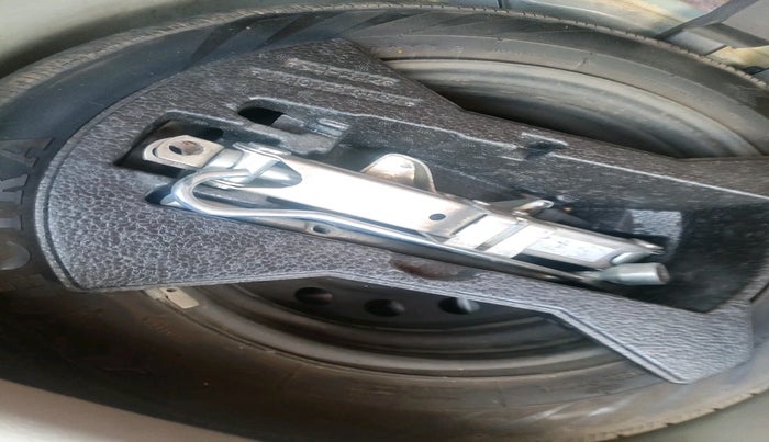 2014 Maruti Celerio VXI AMT, Petrol, Automatic, 72,409 km, tyre