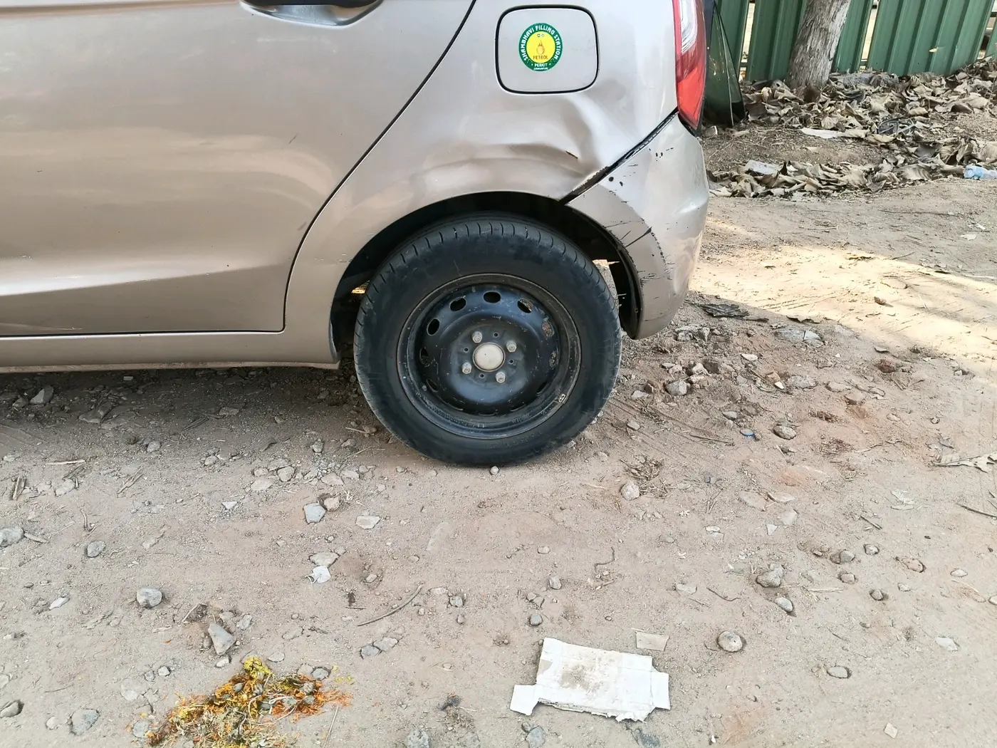 2015 Tata Bolt XE REVOTRON, Petrol, Manual, 1,29,877 km, tyre