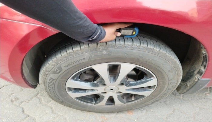 2014 Maruti Swift VXI, Petrol, Manual, 73,314 km, tyre