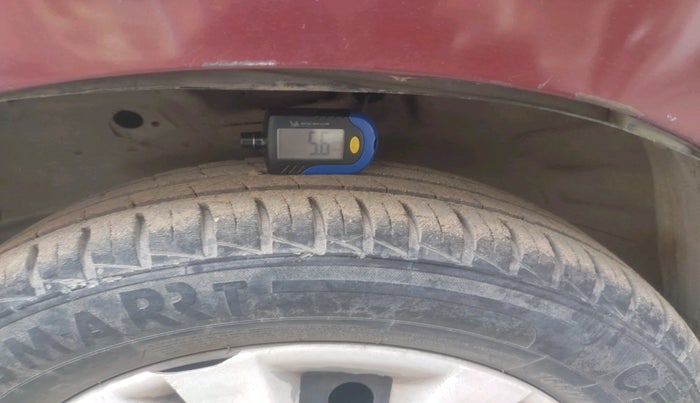 2011 Maruti Wagon R 1.0 VXI, CNG, Manual, 70,731 km, tyre