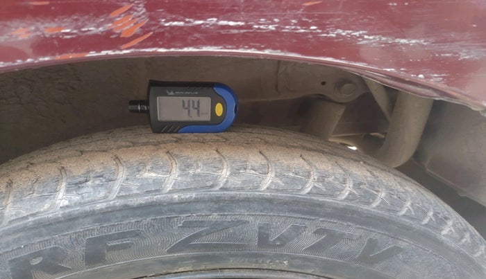 2011 Maruti Wagon R 1.0 VXI, CNG, Manual, 70,731 km, tyre