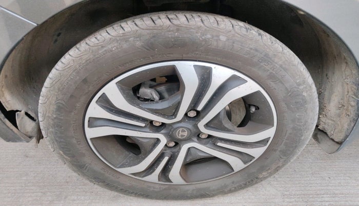 2022 Tata Tiago XT PETROL, Petrol, Manual, 25,631 km, tyre