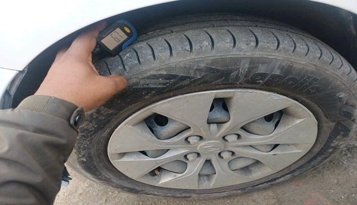 2015 Hyundai Xcent BASE 1.1, Diesel, Manual, 55,225 km, tyre