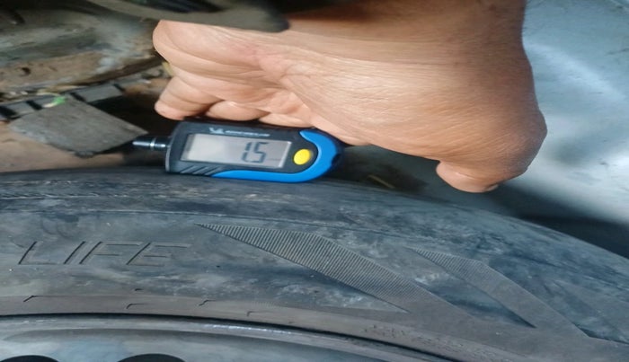 2015 Hyundai Xcent BASE 1.1, Diesel, Manual, 55,225 km, tyre