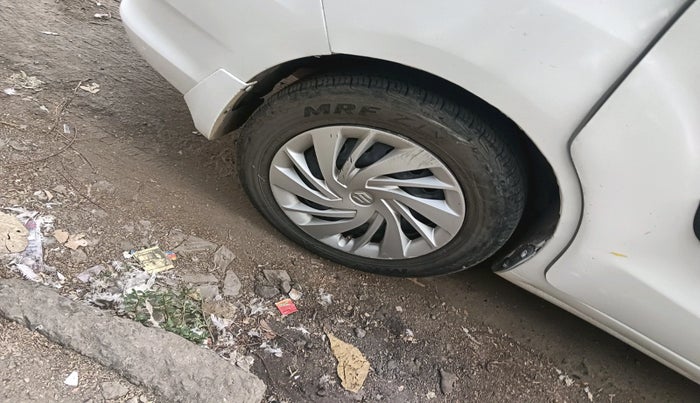 2016 Maruti Ertiga VXI CNG, CNG, Manual, 2,38,228 km, tyre