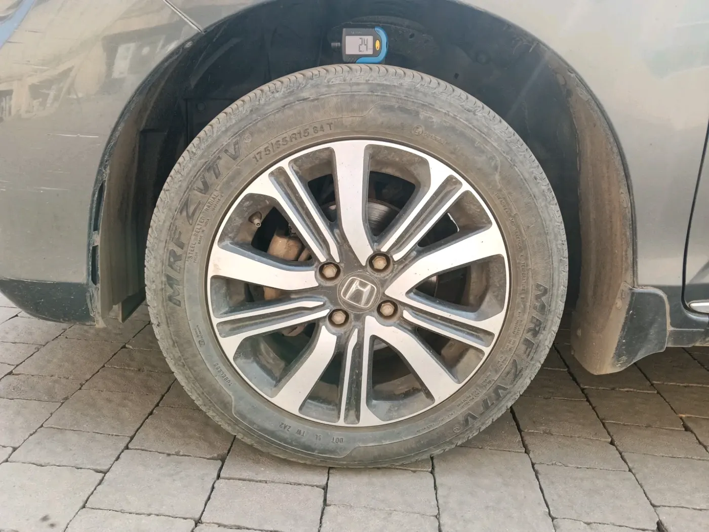 2023 Honda Amaze 1.2L I-VTEC VX, Petrol, Manual, 31,001 km, tyre