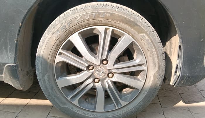2023 Honda Amaze 1.2L I-VTEC VX, Petrol, Manual, 31,001 km, tyre