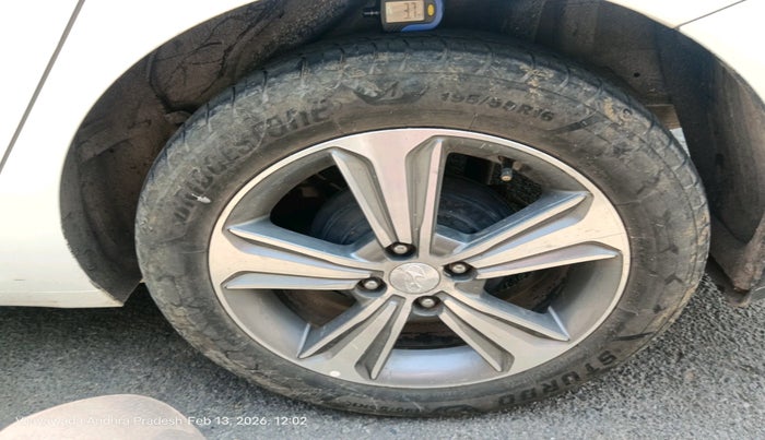 2018 Hyundai Verna 1.6 SX (O) CRDI MT, Diesel, Manual, 1,46,807 km, tyre