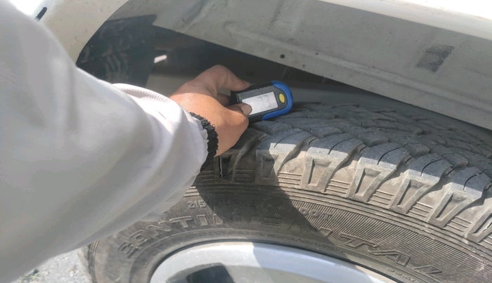 2021 Mahindra Bolero B6 (O), Diesel, Manual, 50,669 km, tyre