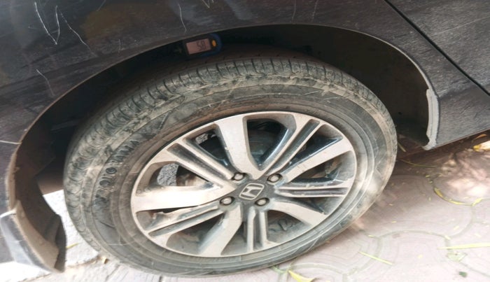 2017 Honda City 1.5L I-VTEC V MT, Petrol, Manual, 61,606 km, tyre