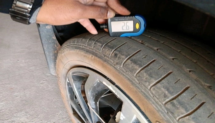 2022 Renault Kiger RXE MT, Petrol, Manual, 88,569 km, tyre