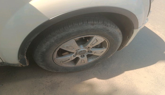 2012 Mahindra XUV500 W8, Diesel, Manual, 2,55,188 km, tyre