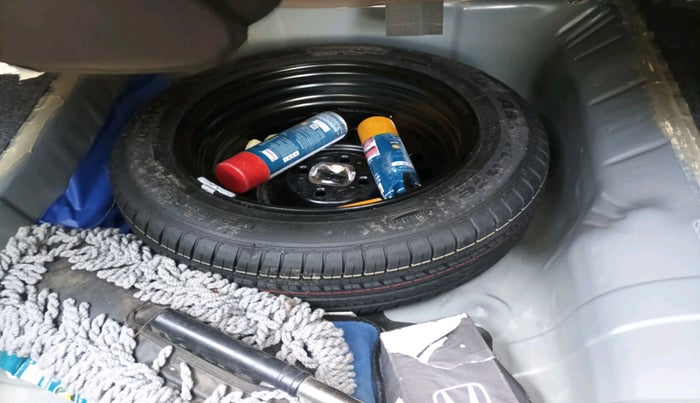 2024 Honda City 1.5L I-VTE V CVT, Petrol, Automatic, 20,646 km, tyre