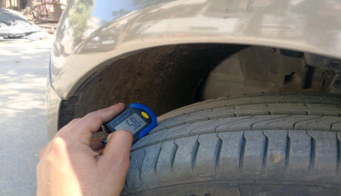 2011 Chevrolet Cruze LTZ, Diesel, Manual, 1,00,000 km, tyre