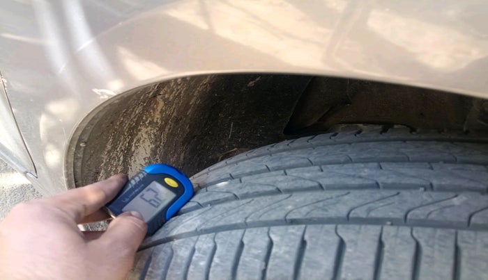 2011 Chevrolet Cruze LTZ, Diesel, Manual, 1,00,000 km, tyre