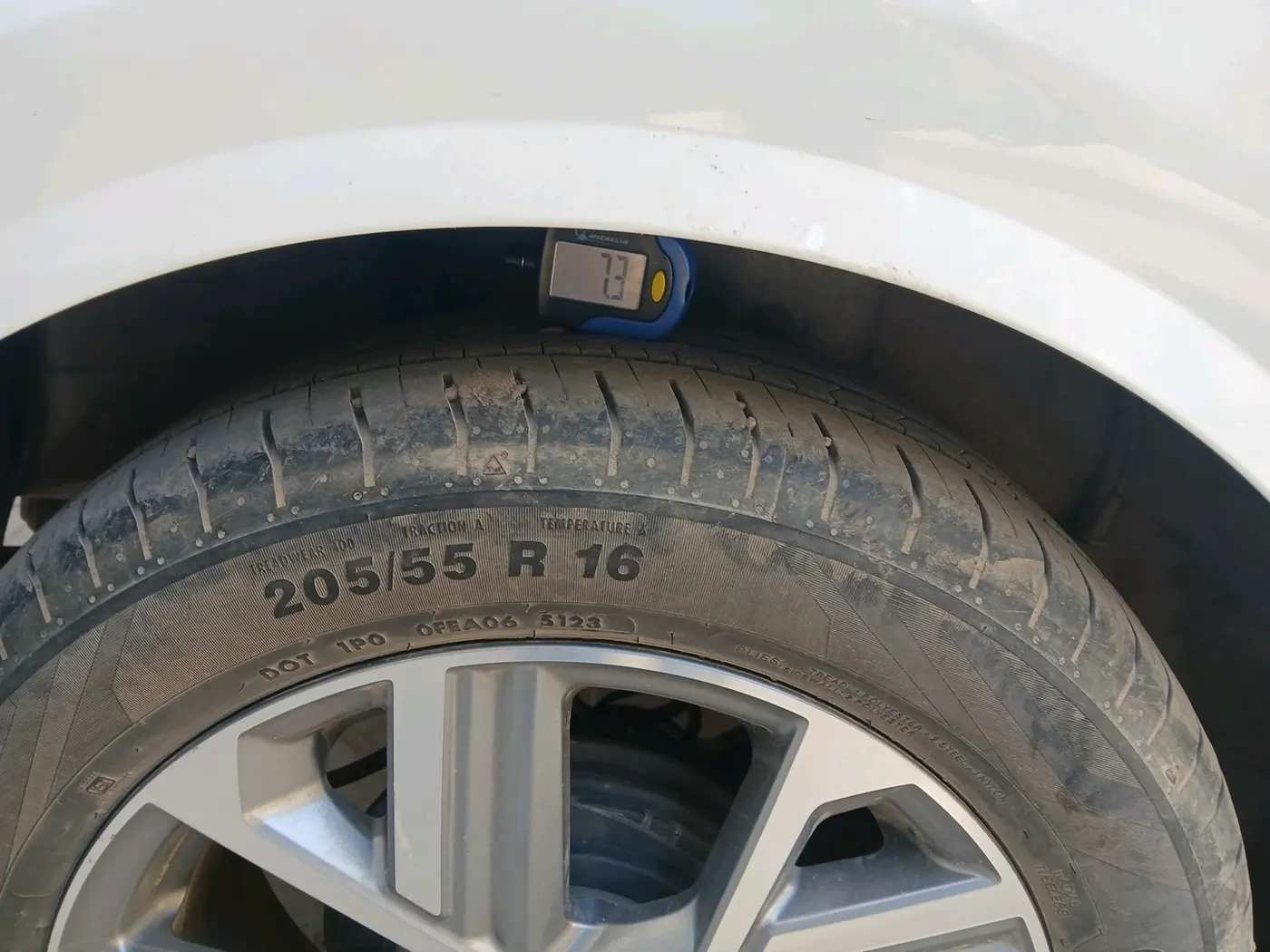 2024 Hyundai Verna SX 1.5 l MPI, Petrol, Manual, 1,00,000 km, tyre