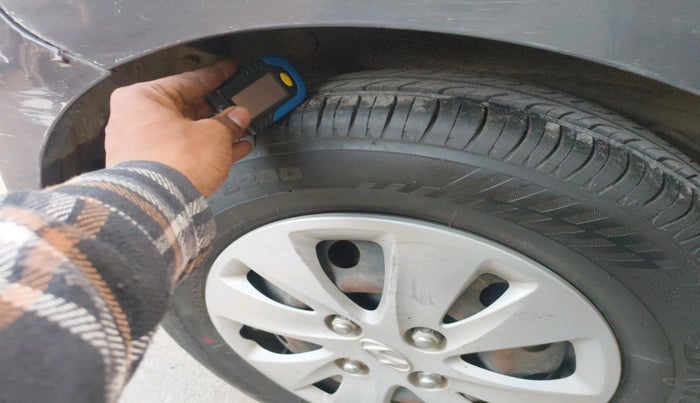 2013 Hyundai i10 MAGNA 1.2, Petrol, Manual, 38,802 km, tyre