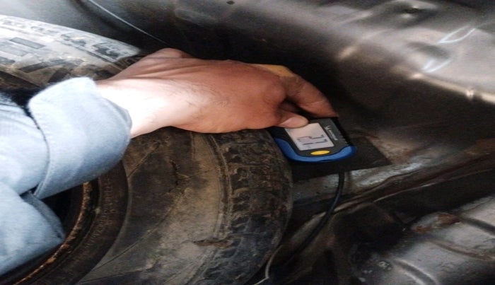 2018 Renault Kwid CLIMBER 1.0 AMT, Petrol, Automatic, 54,136 km, tyre