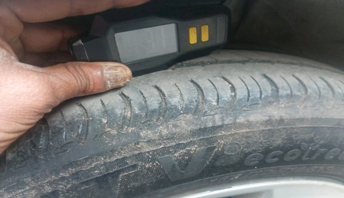 2022 Maruti New Wagon-R VXI CNG 1.0, CNG, Manual, 43,742 km, tyre